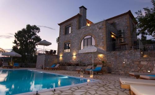 Lefktron Villa | Aspasia Villa by Elrin Villas Mani