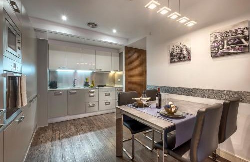 Gothic Quarter Apartment | Aspasios Catedral Apartments