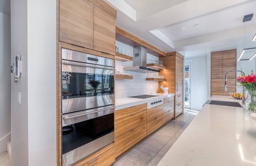 Downtown Park City House | Aspen Air - luxury 5 bedroom home, walk to Main St and Ski slopes