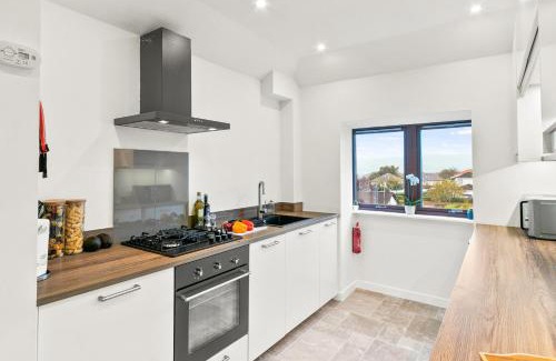 Helensburgh Apartment | Aspen Apartment