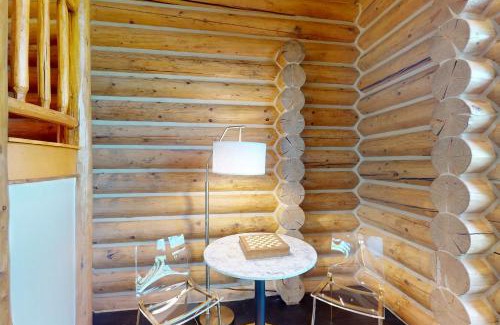 Victor House | Aspen Cabin