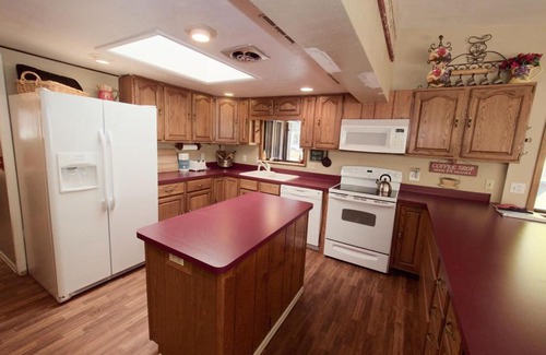 Nathrop House | Aspen Creek - 4 Bedroom With Hot Tub On Chalk Creek Home