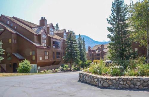 Mammoth Lakes House | Aspen Creek #401 Year-Round Outdoor Activities