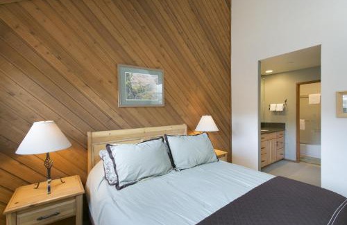 Mammoth Lakes Apartment | Aspen Creek by 101 Great Escapes
