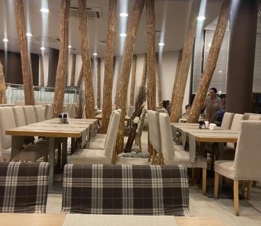 Razlog Apartment | Aspen Golf and Ski Resort