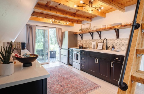 Divide Ski Chalet | Aspen Grove Aframe - Hot Tub- Fire Pit