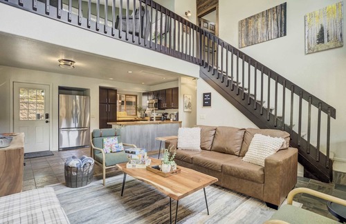 Spring Valley Cabin | Aspen Haven! Mountain Escape with Hot Tub & Views