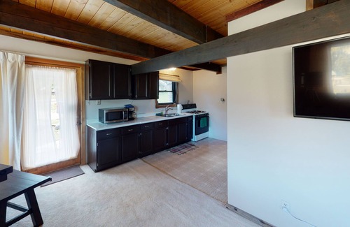 Taos Ski Valley Cabin | Aspen Hollow in the Upper Valley With High Speed Wifi