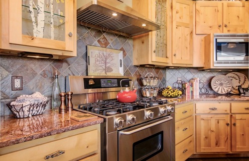 Windcliff Estates House | Aspen Leaf Luxury Vacation Home At Windcliff 5 Bedroom Home by RedAwning