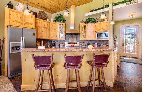 Windcliff Estates House | Aspen Leaf Luxury Vacation Home At Windcliff 5 Bedroom Home by RedAwning