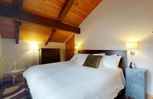 Black Butte Ranch House | Aspen Lodge