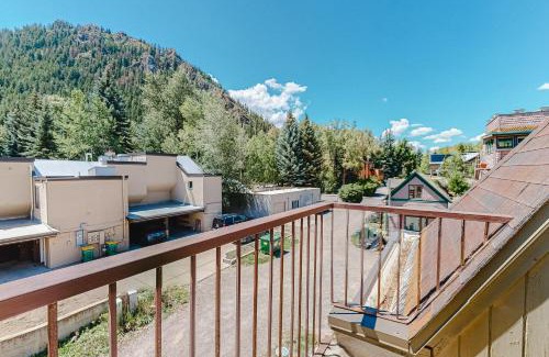 West End House | Aspen Mountain Lodge 402