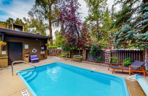 West End House | Aspen Mountain Lodge 402