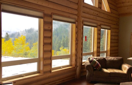Soda Springs Cabin | Aspen Ridge - Scenic Mountain Cabin Retreat that Borders Nat'l Forest