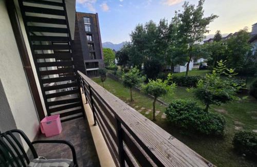 Razlog Apartment | Aspen Valley