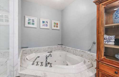 West End House | Aspen Villas 2 Bedroom plus Den