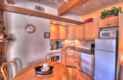 Snowmass Village Condo | Aspenwood Condos - J2
