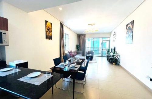 Juffair Hotel | Aspire Tower # Tropical Getaway