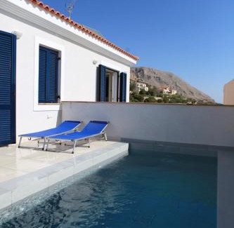 Vrontados Villa | Asprou Villa with roof pool