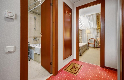 Central Administrative Okrug Hotel | Assambleya Nikitskaya