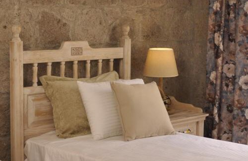 Ayvacik Hotel | Assos Sunaba Kasri Hotel