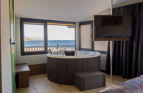 Ayvacik Hotel | ASSOS TROY BEACH HOTEL