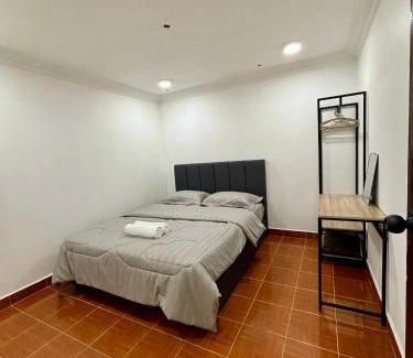 Teluk Panglima Garang House | Aster Homestay Telok Panglima Garang