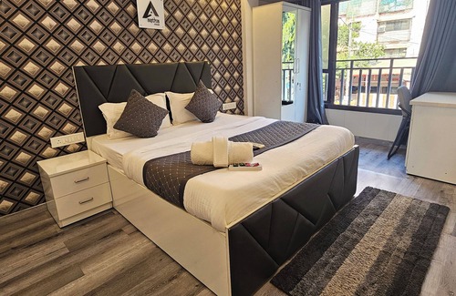 Kandivali East Hotel | Astha Kandivali Service Apt
