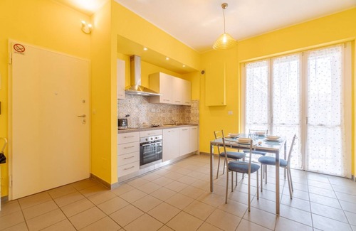 Asti Apartment | Asti Comentina Railway Functional Flat x3 Share Save