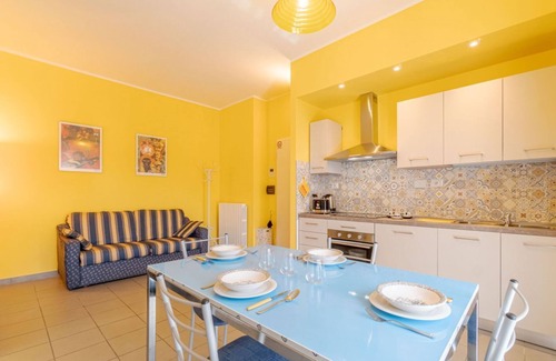 Asti Apartment | Asti Comentina Railway Functional Flat x3 Share Save