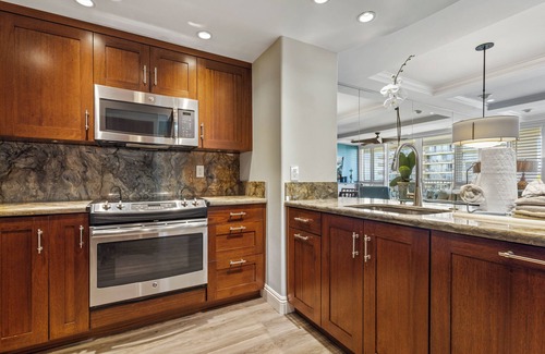 Kaanapali Condo | Aston Whaler on Kaanapali #619: Gorgeous 1 Bedroom Ocean View Suite, Sleeps 4