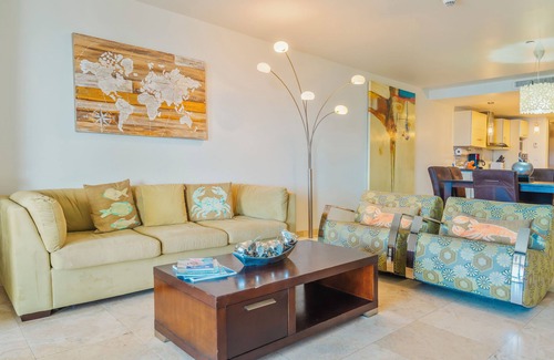 Oranjestad-West Condo | Astonishing Eagle Beach Top Floor View Condo