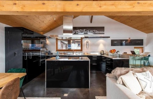 Verbier Ski Chalet | Astonishing Views of the Valley-250SQM Luxury Perched in the heart of Verbier