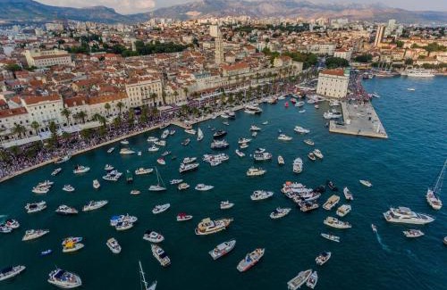 Split Apartment | Astonishing view