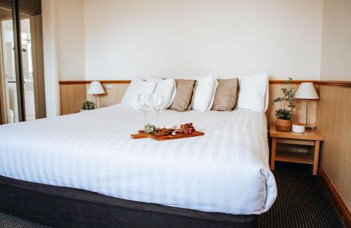 Wagga Wagga Hotel | Astor Inn