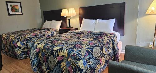 Danville Hotel | Astoria Hotel West