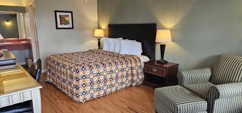 Danville Hotel | Astoria Hotel West
