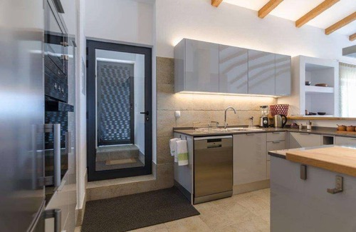 Ferragudo Villa | Astounding Portugal Villa | Villa Praia Grande Beach | 3 Bedrooms | Direct.