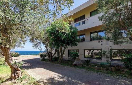 Pylos-Nestoras Apartment | Astra Beach Studio - Koroni Beachfront Escape