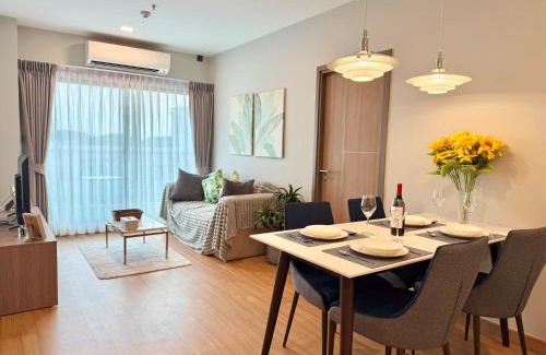 Chang Khlan Apartment | Astra Sky River 宜居6人三卧两卫 无边泳池 热水浴缸 乳胶床垫