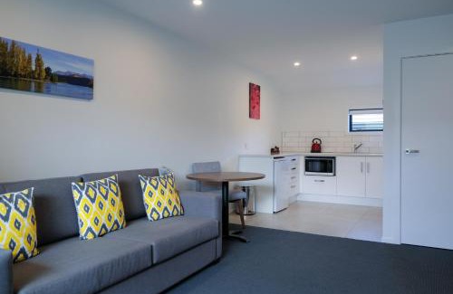 Lowburn Hotel | ASURE Central Gold Motel Cromwell