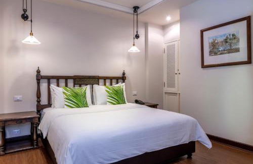Embassy District Apartment | At 21 Saladaeng