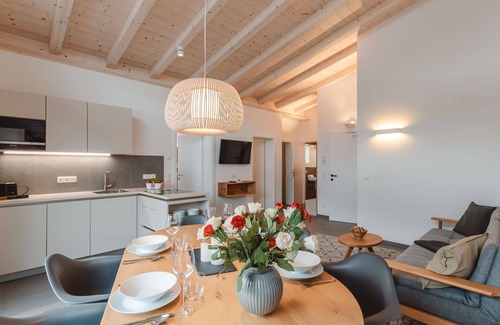 Gries Apartment | Beautiful apartment for 4 guests with WIFI, TV, balcony and pets allowed