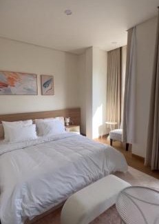 Phu Quy Hotel | At De June