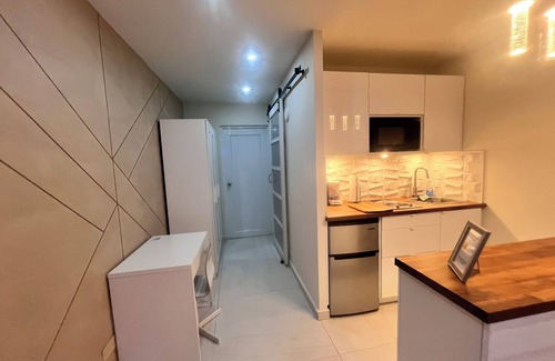 Isla Verde Apartment | At Isla Verde. 1: minute walking to the beach and 5: minutes driving to airport