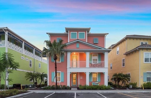 West Kissimmee House | At Margaritaville Resort Luxurious 8 bedroom 8.5 bath Cottage Accommodates up to