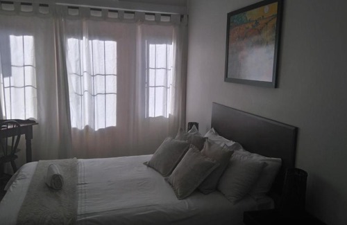 Vanderbijlpark House | At Olive Guesthouse