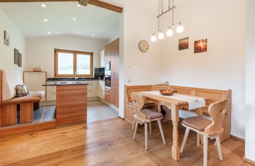Saalfelden am Steinernen Meer Apartment | Apartment in Saalfelden near Ski Areas