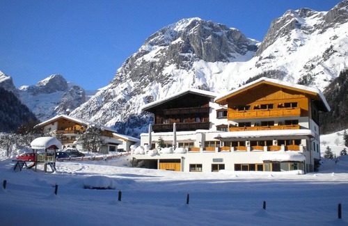 Sankt Martin am Tennengebirge Apartment | Apartment type 3, shower, toilet, balcony - Alpengasthof Lämmerhof