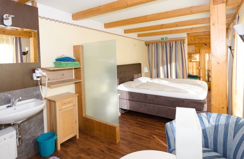 Schwarzenbach an der Pielach Apartment | Apartment ∙ 4 guests